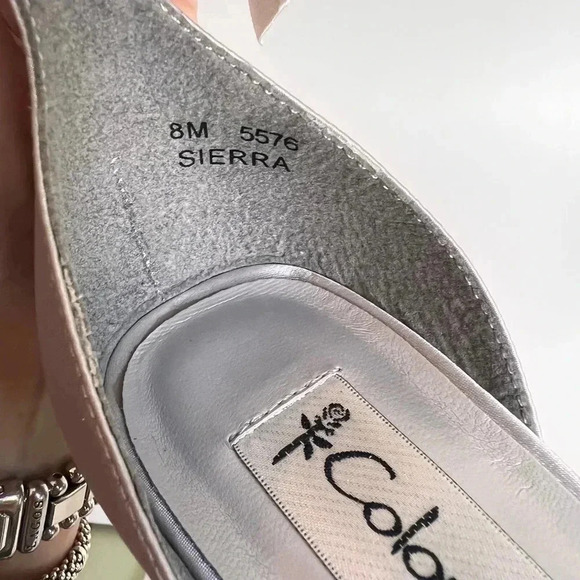 New in box Women's Colorifics Sandals, Silver, Size 8 M - Picture 9 of 15